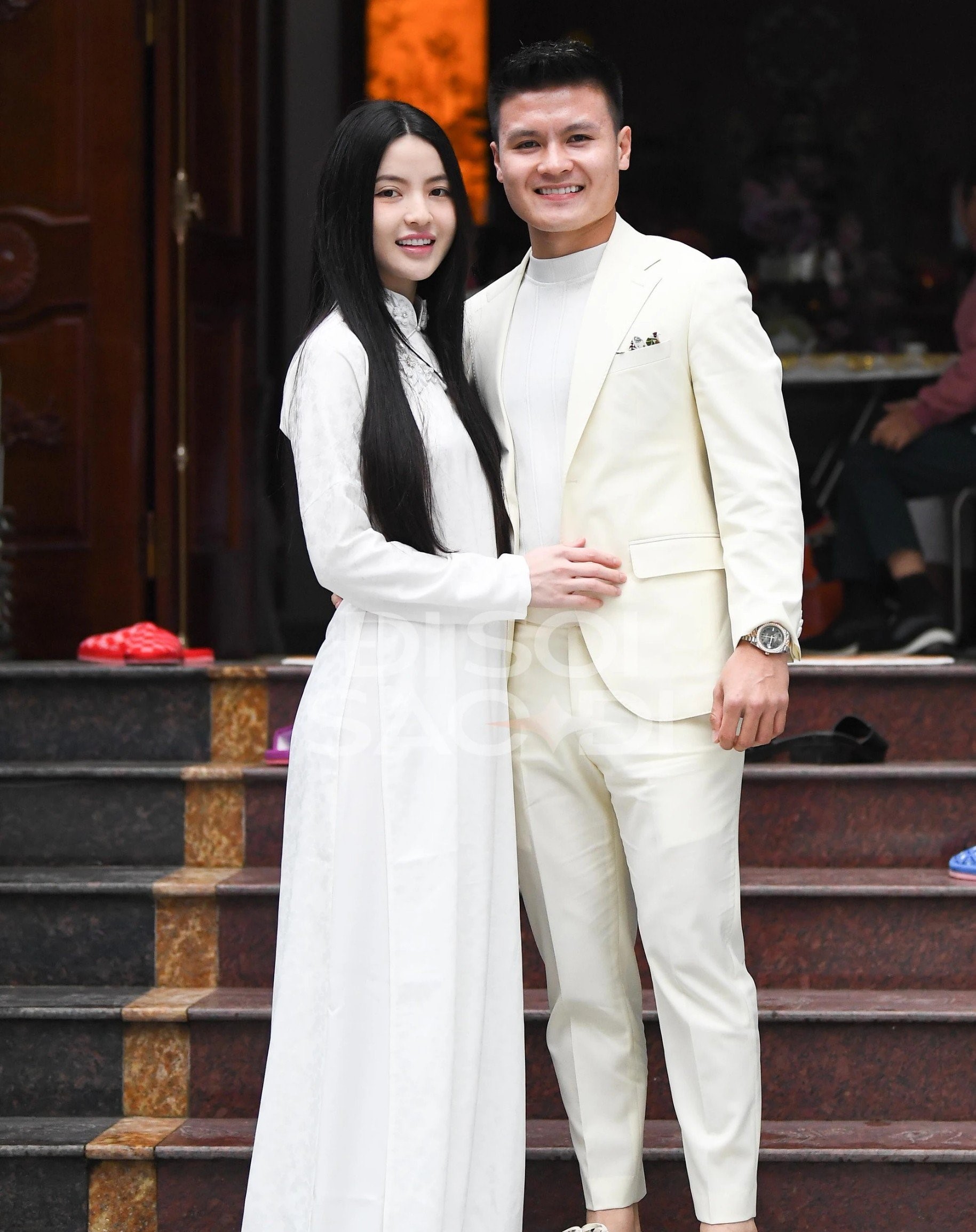 Quang Hải và Chu Thanh Huyền đã tổ chức lễ dạm ngõ vào sáng ngày 20/12.