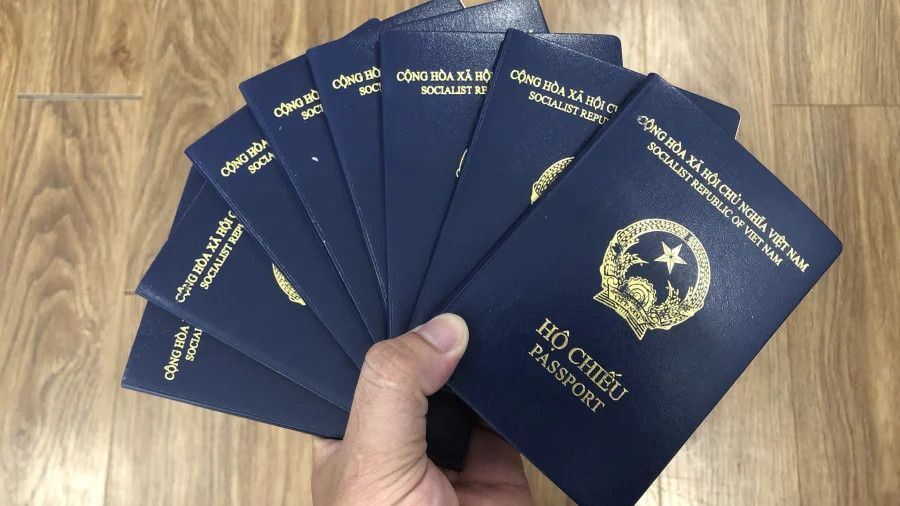 Hộ chiếu là một loại giấy tờ tùy thân quan trọng của mỗi người được cấp cho công dân Việt Nam