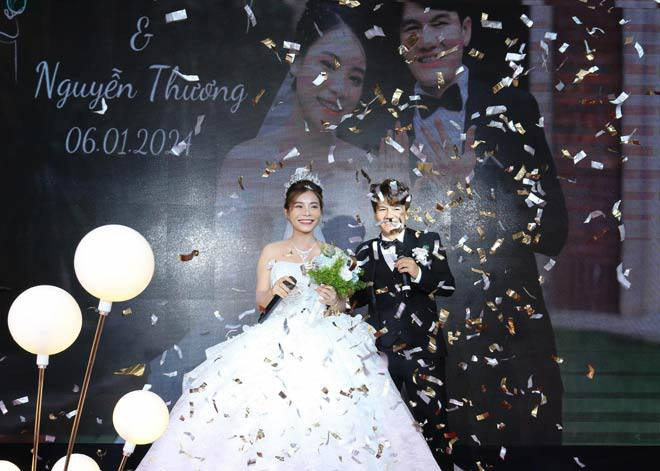 Nữ tuyển thủ Việt Nam cưới vợ và câu chuyện biến cố làng xóm dị nghị, gièm pha để có được một đám cưới - ảnh 6