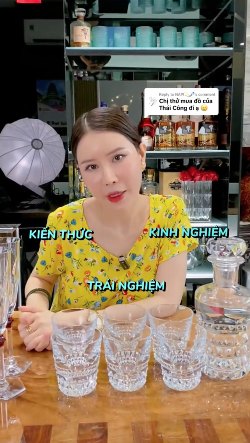 Tìm ra danh tính cô gái mua bộ ly 100 triệu của Thái Công, nghe review xong ai nấy “mở mang tầm mắt” - ảnh 4