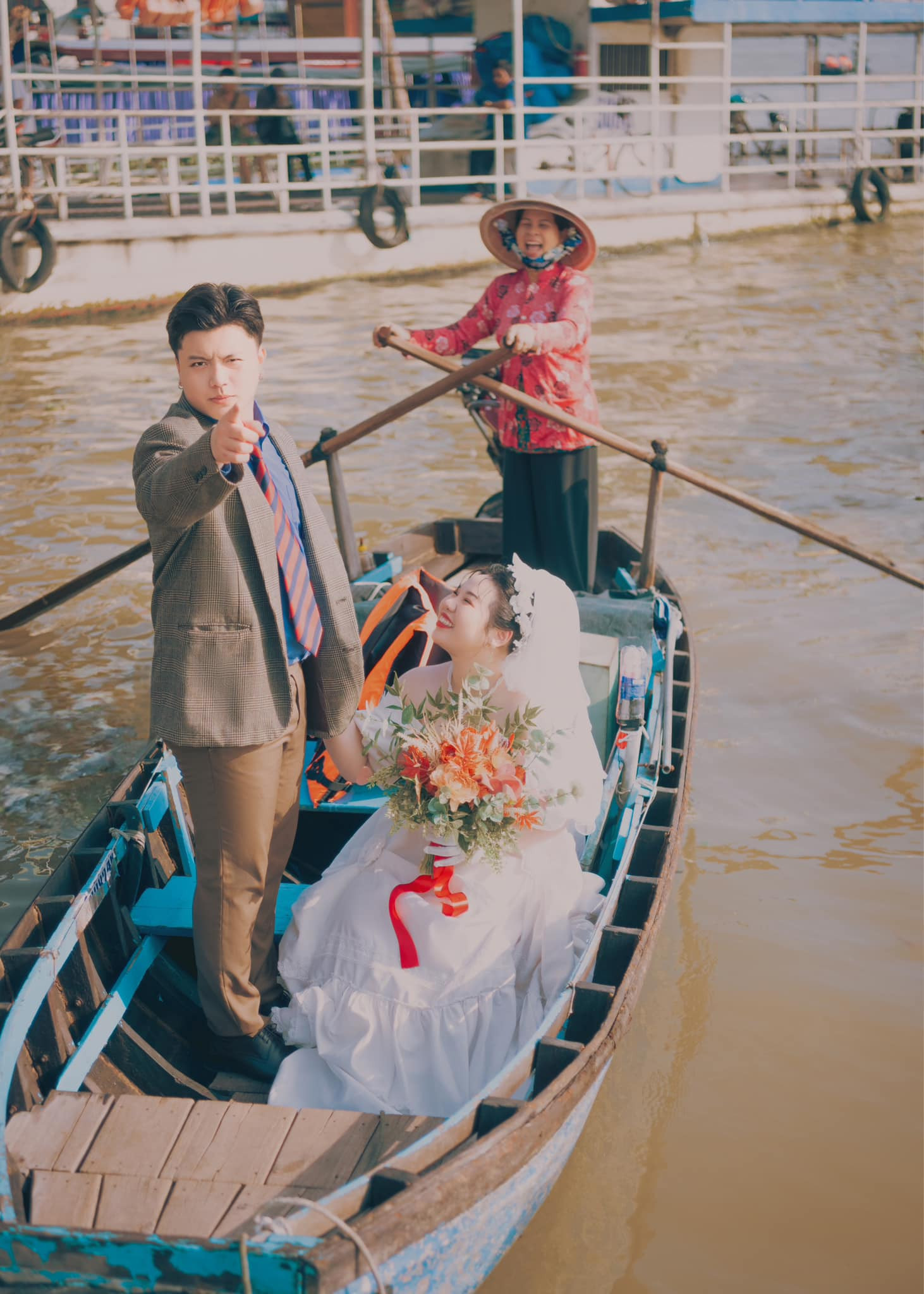 Chủ nhân loạt hit “triệu view” showbiz Việt bí mật tổ chức đám cưới ở tuổi 24, khán giả quá ngỡ ngàng - ảnh 5