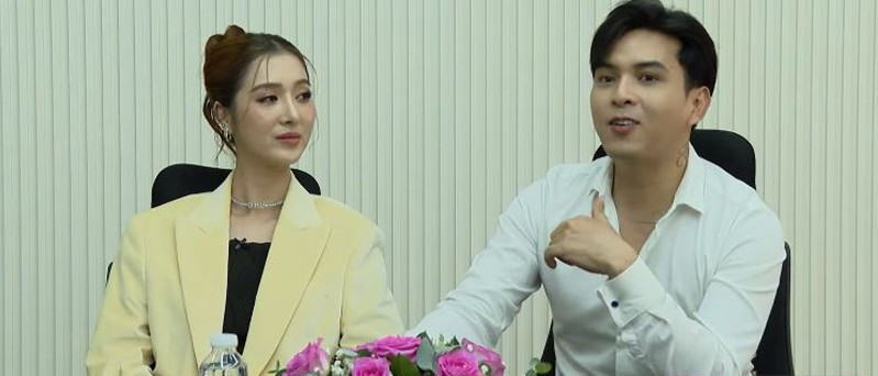 Hồ Quang Hiếu tiết lộ về cuộc sống hôn nhân bên vợ trẻ. (Ảnh: Tay phải tay trái)