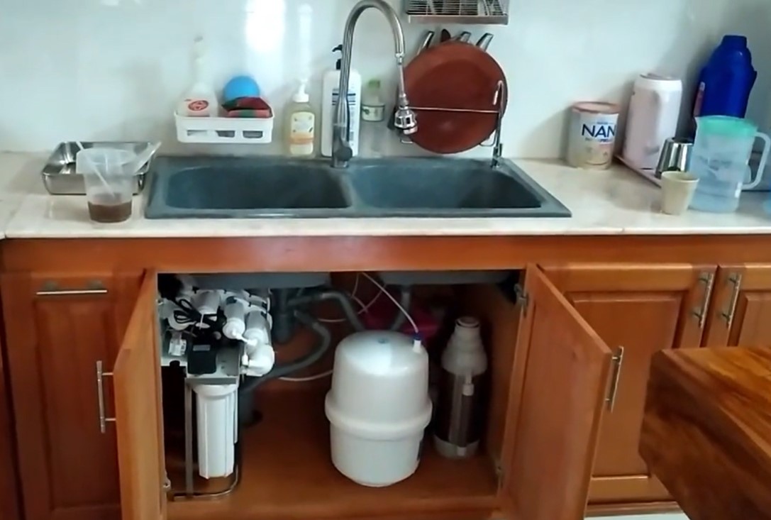 Sử dụng máy lọc nước hơn 6 năm, gia đình “tá hỏa” phát hiện nhiều năm qua uống nhầm nước thải - ảnh 4