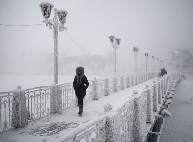 Khiếp sợ ngôi làng lạnh nhất thế giới chỉ 500 người sống: Đứng ngoài trời 5 phút là lông mi hay tóc bị đóng băng - ảnh 4