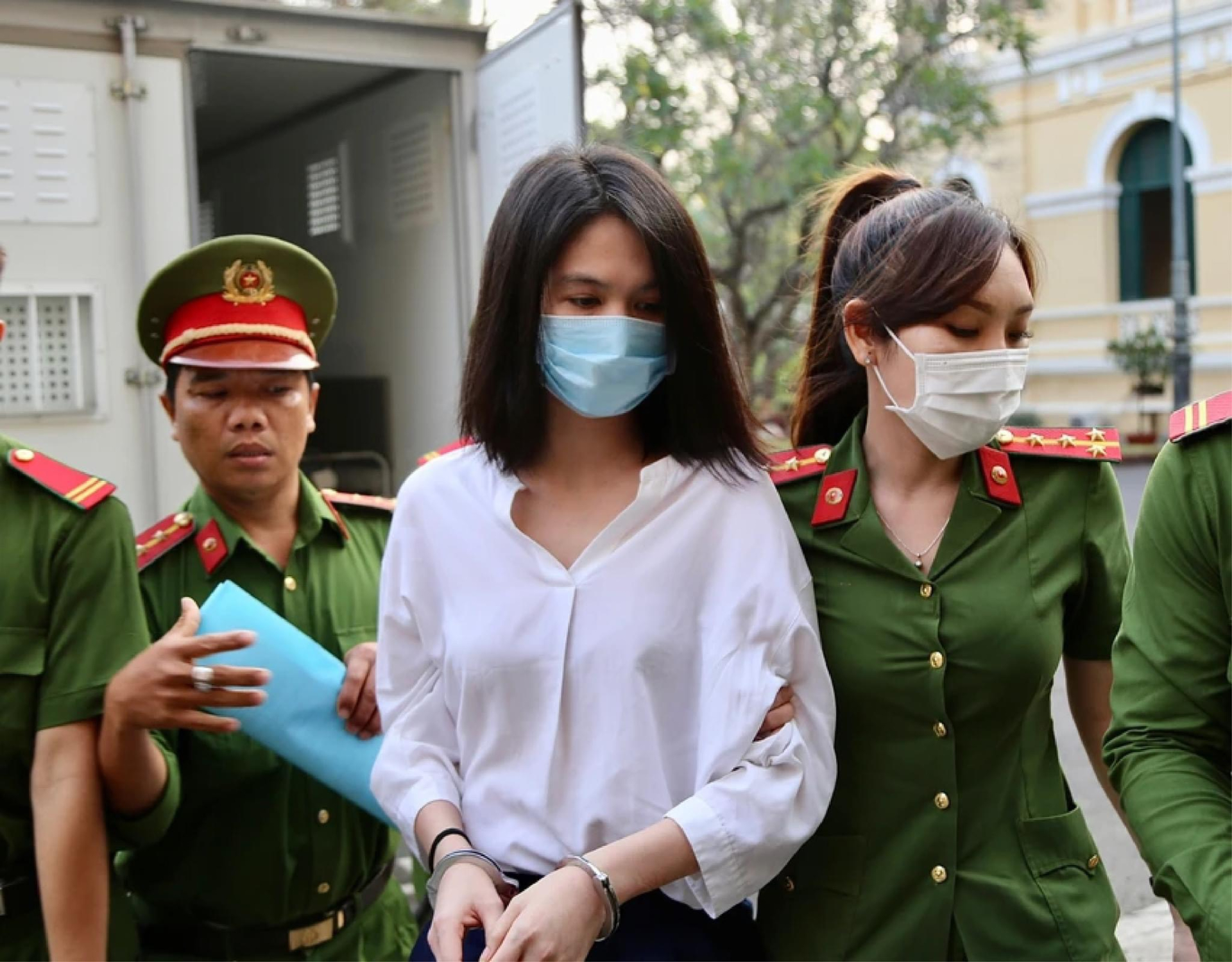 Sáng 2/2, TAND TPHCM mở phiên tòa xét xử Ngọc Trinh