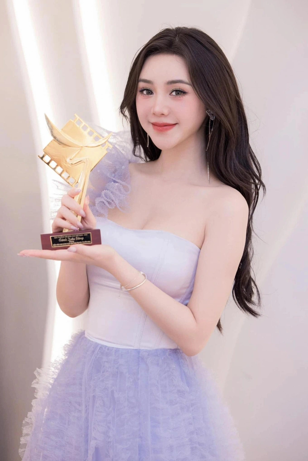 Quỳnh Kool từng giành giải thưởng Cánh diều vàng 2023 cho hạng mục 'Nữ diễn viên chính xuất sắc phim truyền hình'