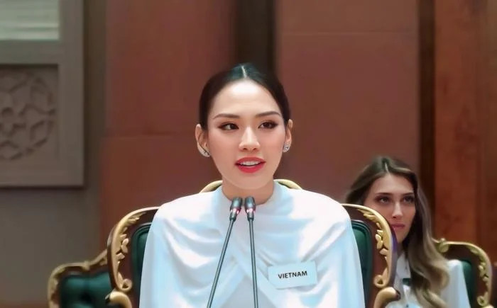 Hoa hậu Mai Phương tại phần thi Head To Head thuộc khuôn khổ Miss World 2023.