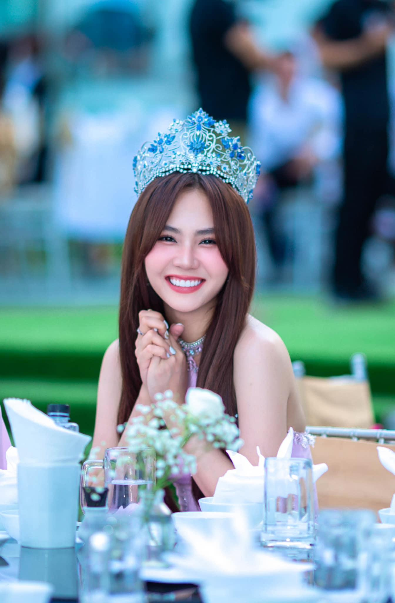 Nữ luật sư “đánh bại” Mai Phương, oanh tạc giải thưởng tại Miss World, VN “bít cửa” tiến sâu - ảnh 5