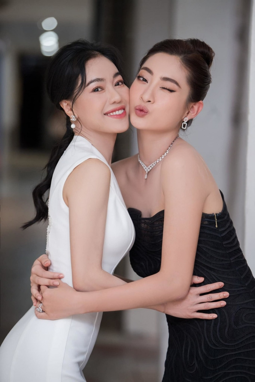 Lương Thùy Linh và bà trùm hoa hậu Kim Dung có mối quan hệ vô cùng thân thiết.