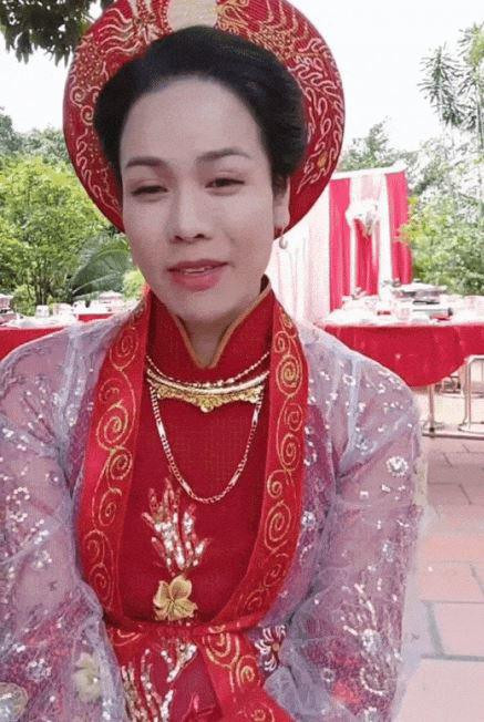 Rộ ảnh Nhật Kim Anh bí mật làm đám cưới lần 2 tuổi U40, đeo vàng nặng trĩu tay? - ảnh 6
