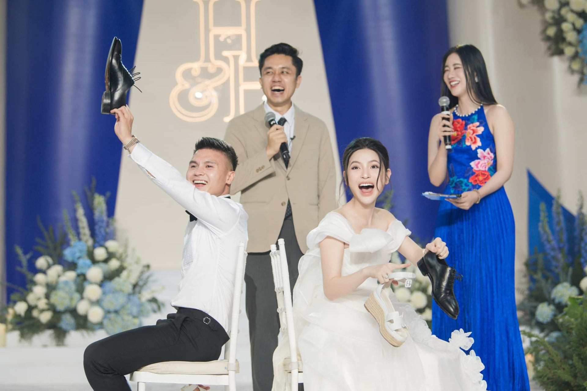 Một số hình ảnh trong đám cưới của Quang Hải - Chu Thanh Huyền