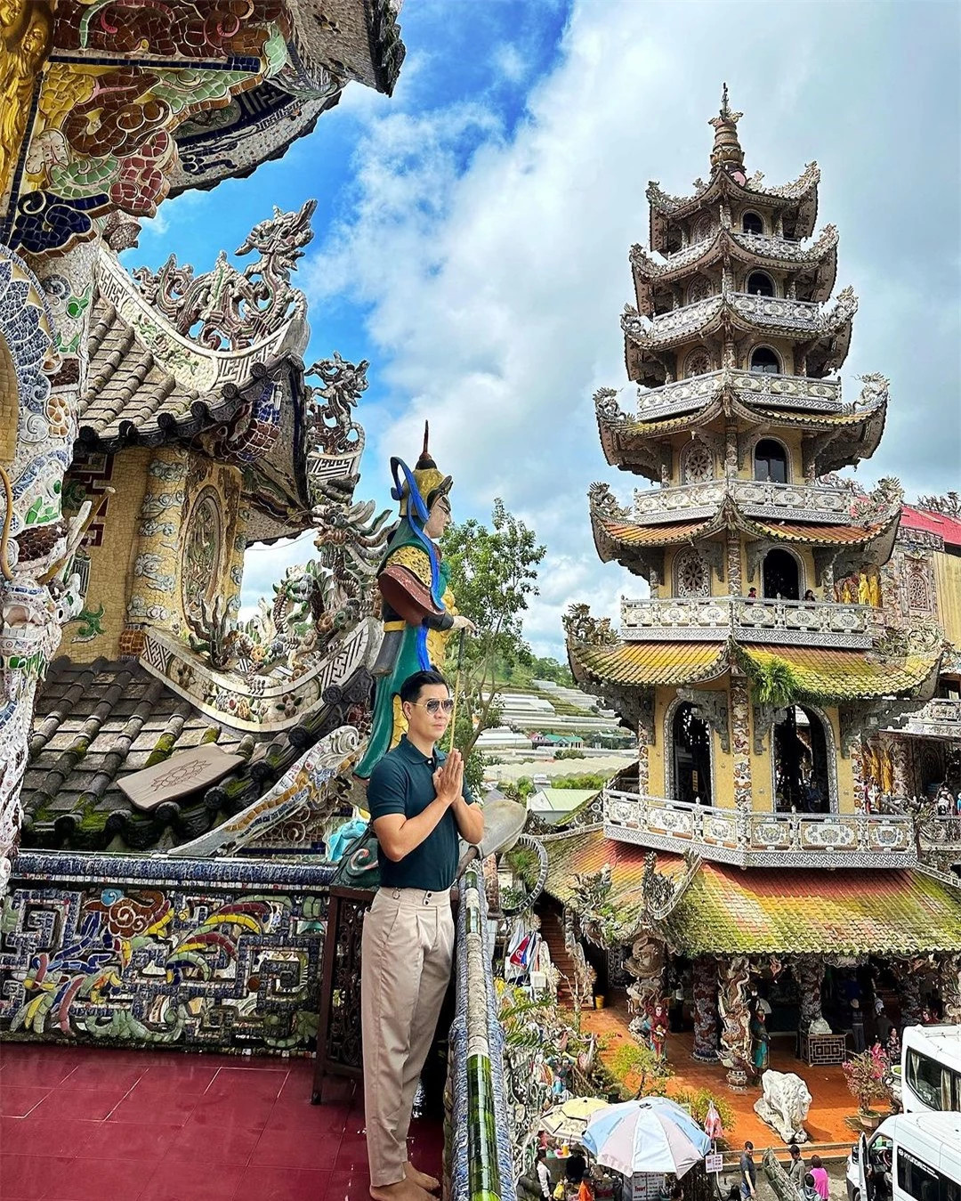 Ngôi chùa lập nhiều kỷ lục nhất Việt Nam sở hữu bức tượng làm từ hoa bất tử khiến nước bạn trầm trồ - ảnh 13