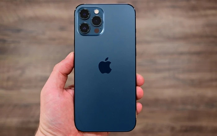 Cạnh camera sau iPhone có một chấm đen sở hữu tính năng đặc biệt, người dùng lâu năm chưa chắc biết - ảnh 3