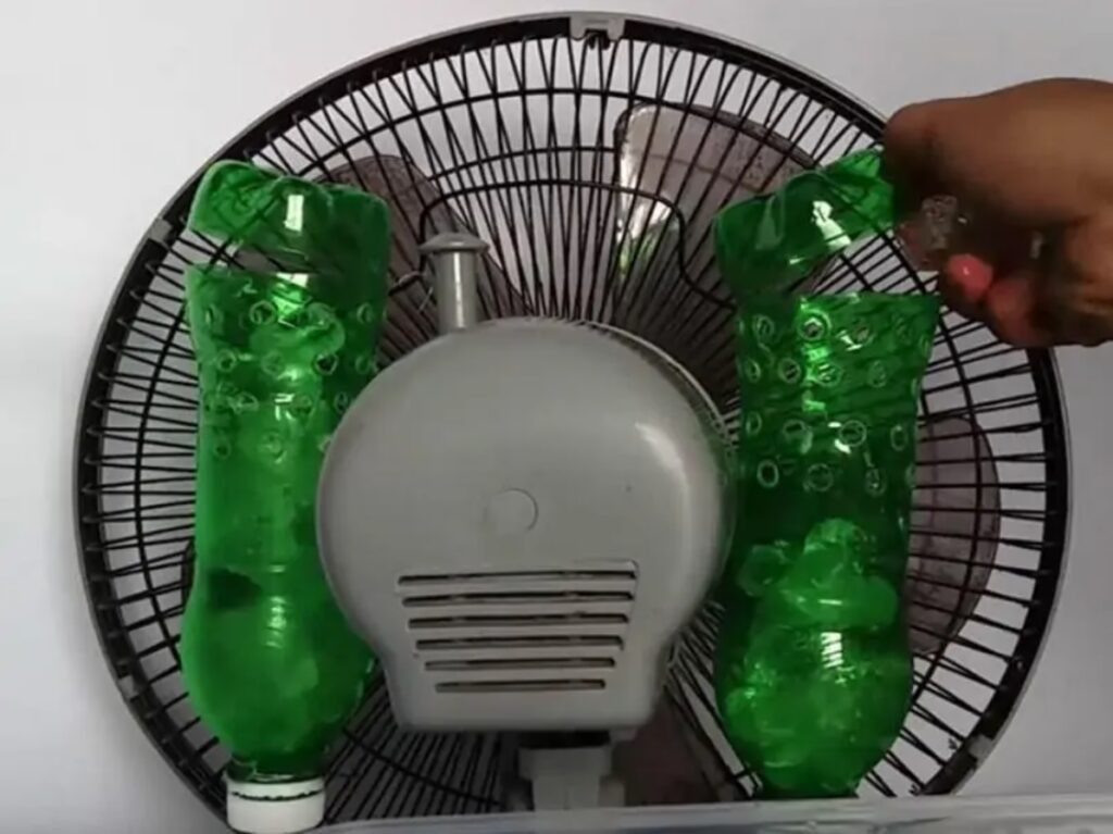 Quạt hơi nước bằng 2 chai nhựa