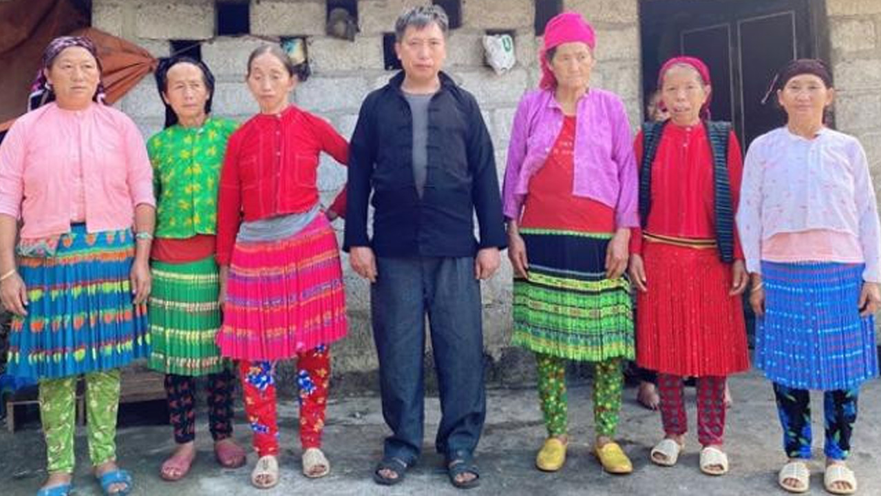 Người đàn ông nhiều vợ nhất Việt Nam 7 bà vợ, 21 người con gây xôn xao Hà Giang