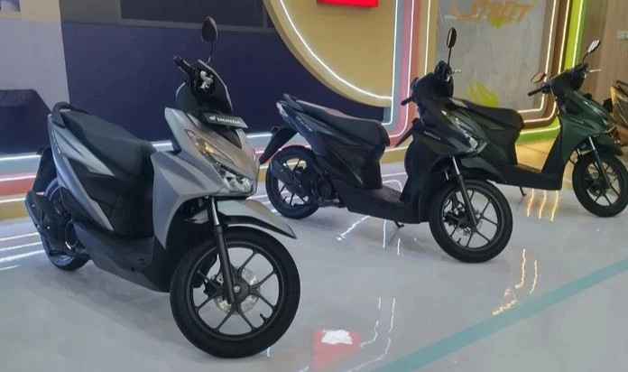 Nếu về Việt Nam, Honda BeAT có thể gây khó dễ Vision và thậm chí cả các mẫu xe 125cc như Air Blade và Vario. 