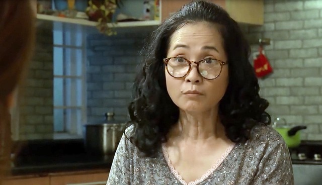 4 vai 'mẹ chồng' ấn tượng của NSND Lan Hương: Toàn vai tai quái, đến phim mới nhất lấy hết nước mắt khán giả - ảnh 1