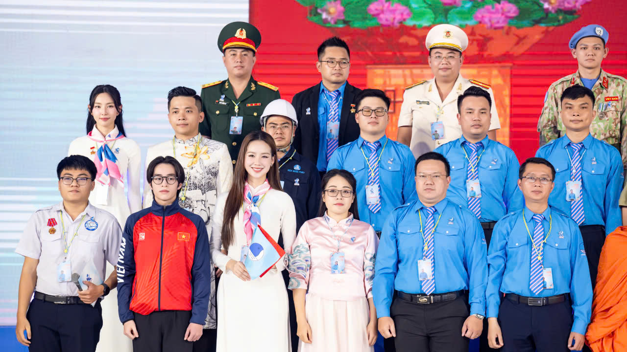 Hoa hậu Thuỳ Tiên chính thức được bổ nhiệm vào Ủy ban Hội Liên hiệp Thanh niên Việt Nam TP.HCM nhiệm kỳ 2024 - 2029 - ảnh 6