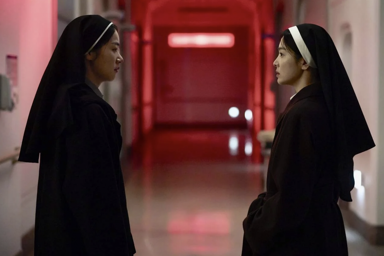 Dark Nuns (Nữ tu bóng tối 2025): Liệu có tiếp nối thành công sau chuỗi phim tâm linh Hàn Quốc - ảnh 3