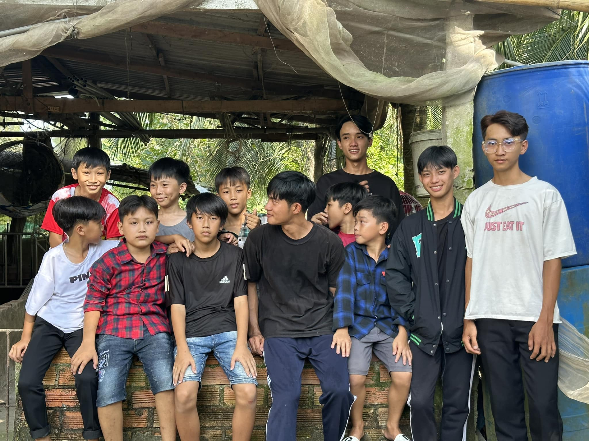 Dàn diễn viên đậm chất “của nhà trồng” trong các sản phẩm triệu view của nam Tiktoker