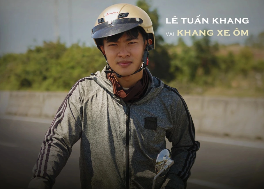 Không chiêu trò, không màu mè, chính sự gần gũi, chân thành trong từng khung hình đã giúp Khang chạm đến trái tim người xem và nhanh chóng nổi tiếng trên TikTok.