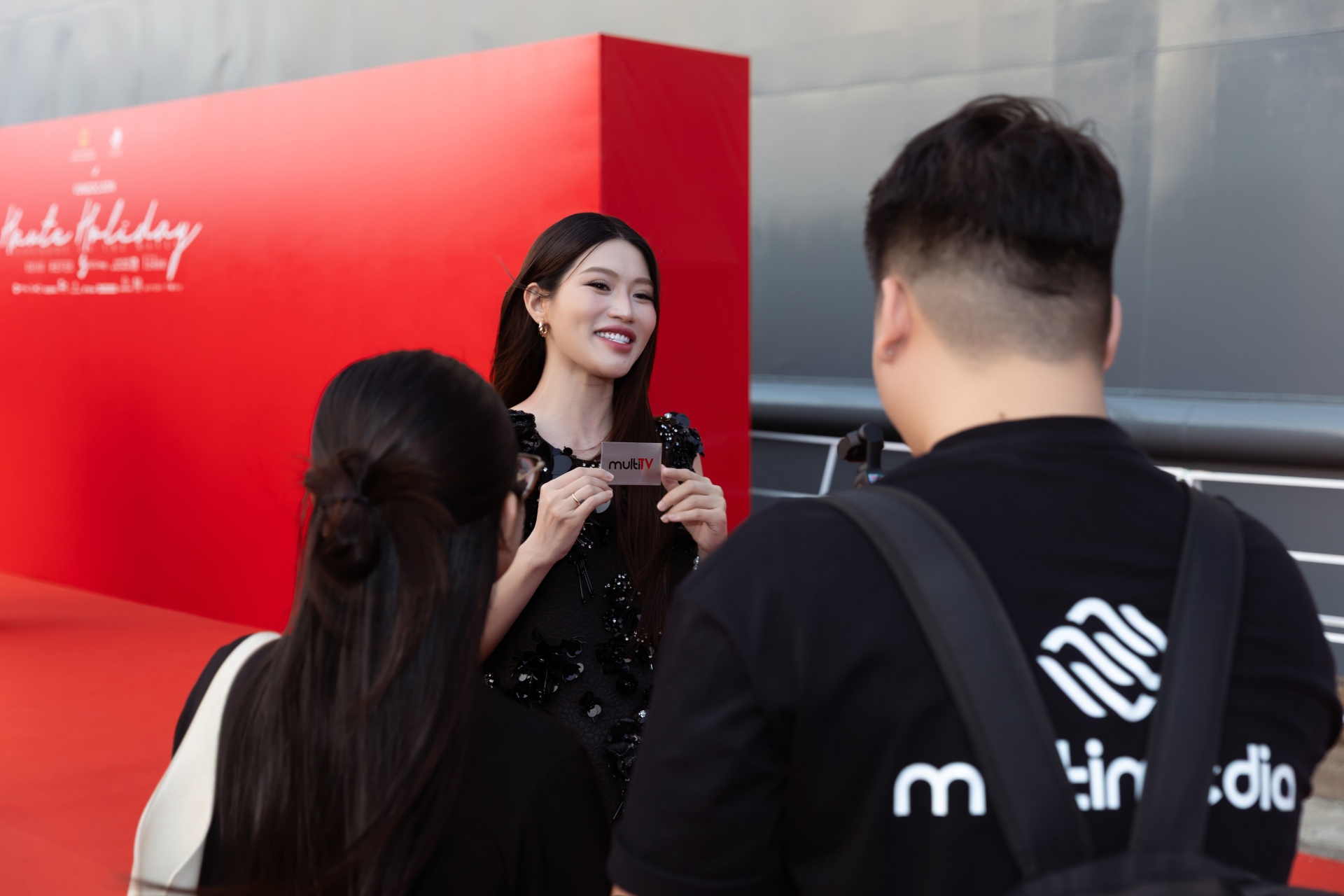 Dàn sao Việt và quốc tế rạng rỡ trên thảm đỏ dạ tiệc thời trang đầu năm mới - ảnh 5