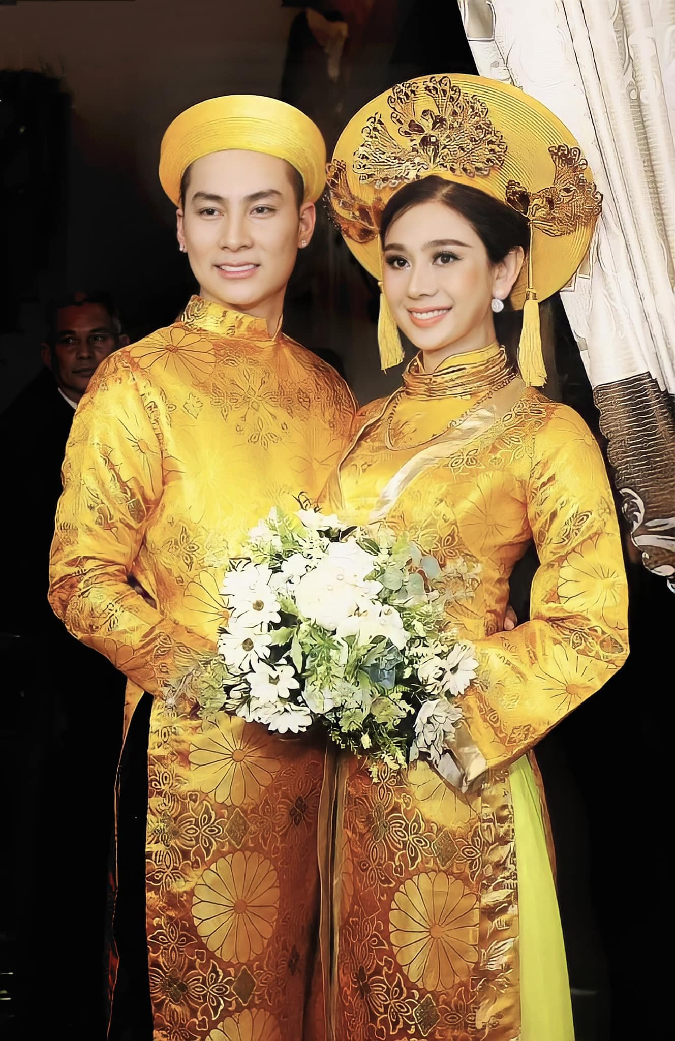 Lâm Khánh Chi đăng hình kỉ niệm 5 năm ngày cưới với chồng cũ Trần Phi Hùng.
