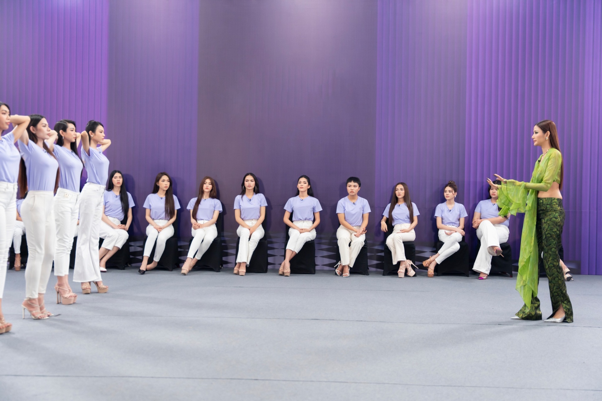 Các thí sinh 'Đại sứ Hoàn Mỹ 2023' bước vào vòng thi catwalk đầy cam go ở tập 3.