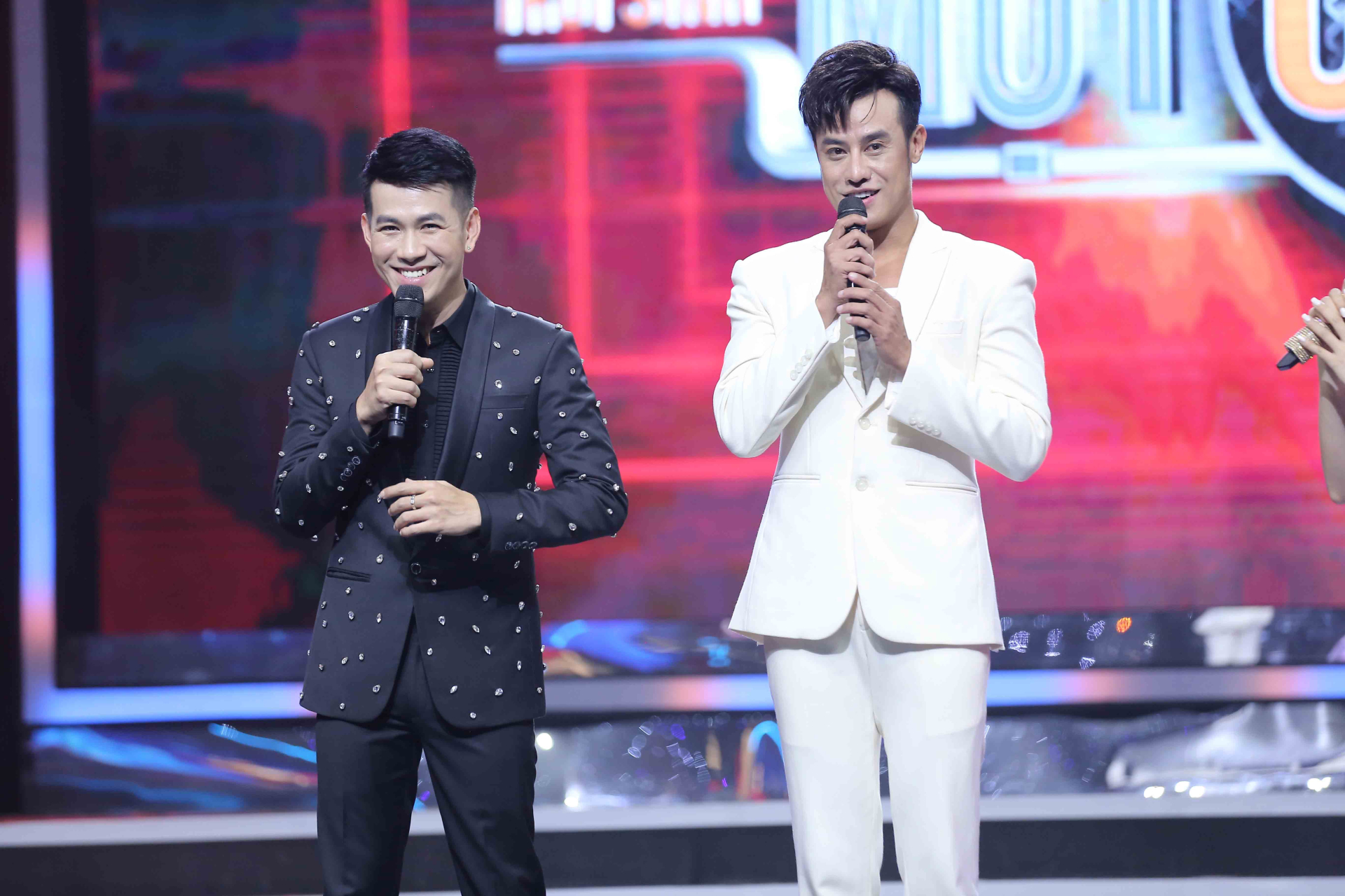 Dũng vừa bước qua cột mốc đặc biệt của cuộc đời. Thời gian này, Dũng suy nghĩ thêm về những dự định sắp tới.