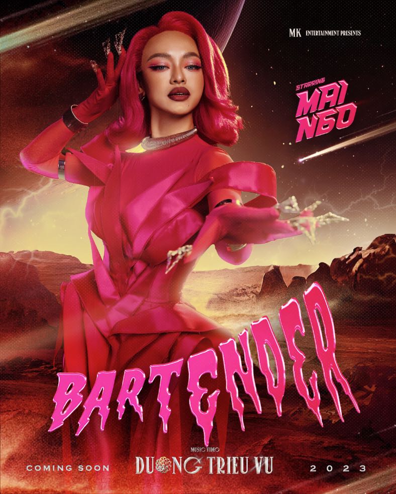 Dương Triệu Vũ công bố poster tiếp theo với hình ảnh Mai Ngô nổi bật với tông màu hồng sặc rỡ “phủ hết người” kể cả mái tóc và layout trang điểm.