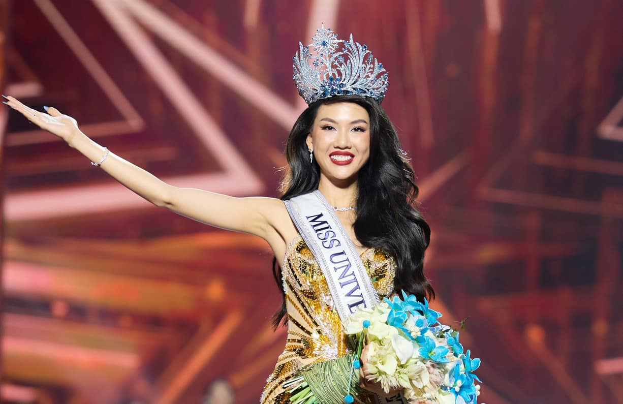 Người đẹp Bùi Quỳnh Hoa chính thức đăng quang ngôi vị 'Miss Universe Vietnam 2023'. Ảnh: FBNV
