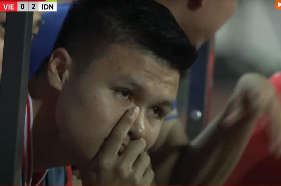 Biểu cảm của Quang Hải viral khắp cõi mạng tối qua, đây là cảm xúc chung của fan bóng đá lúc này.