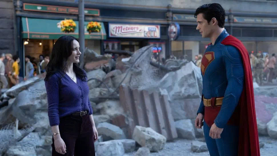 Superman 2025 màn hồi sinh bùng nổ của dc, doanh thu toàn cầu cán mốc 217 triệu USD - ảnh 2
