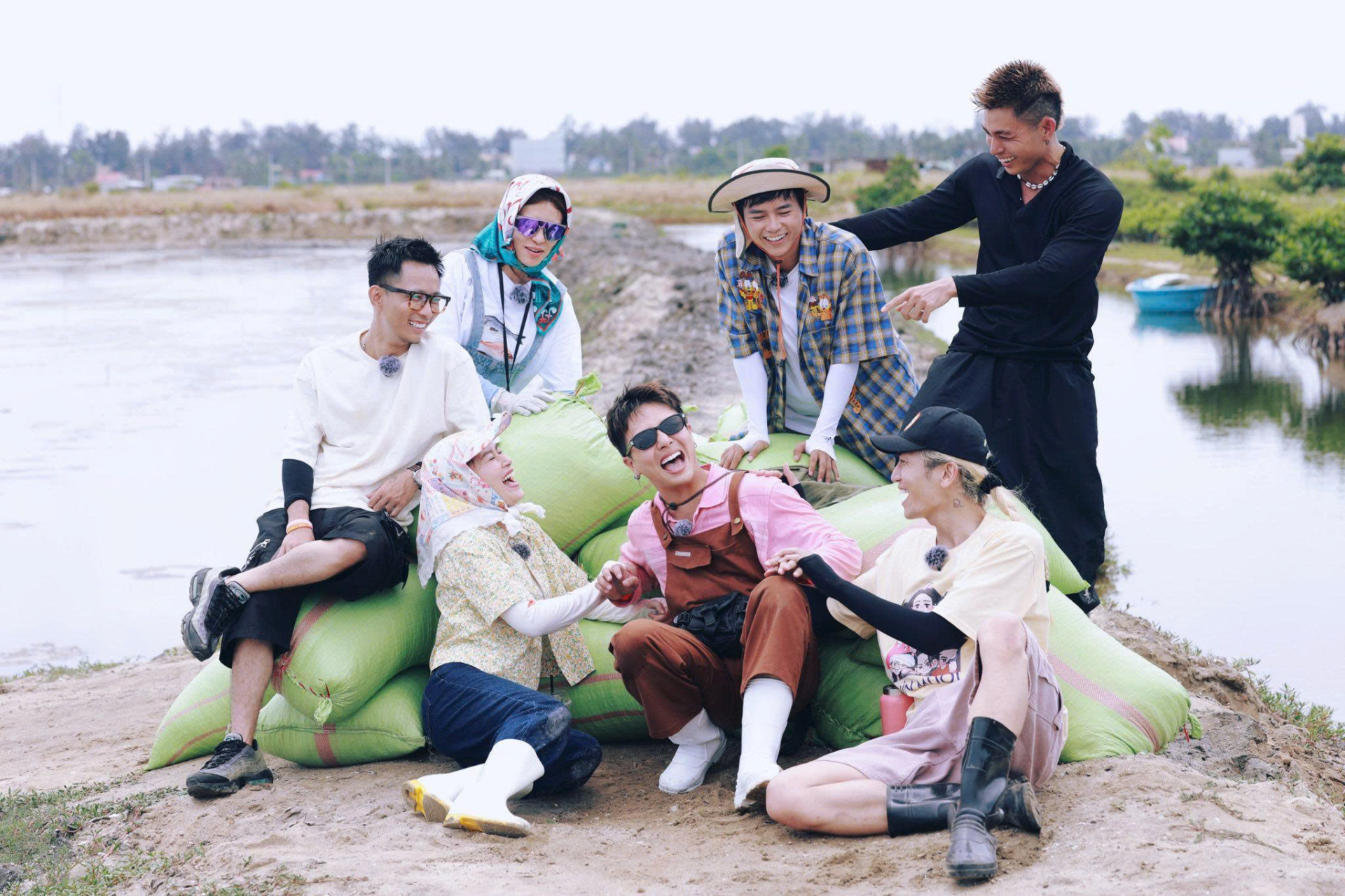 Dàn cast Gia Đình Haha hé lộ kỳ vọng và áp lực khi tham gia show thực tế “chill” giữa rừng chương trình kịch tính - ảnh 4