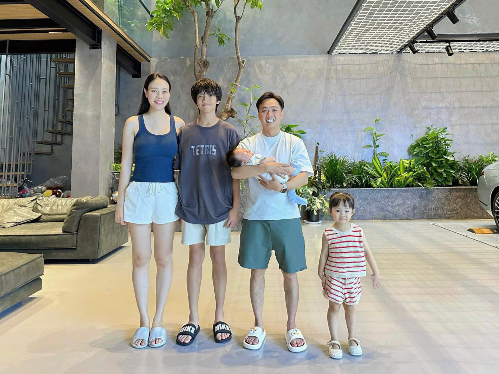Cường Đô La nuôi con trai chuẩn “thừa kế” tương lai, con gái học trường quốc tế đắt đỏ bậc nhất TP.HCM - ảnh 4