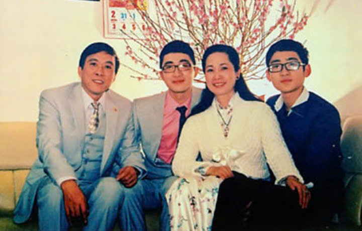 Vợ chồng NSND Lan Hương – NSƯT Đỗ Kỷ: Hành trình gần 40 năm bên nhau, vinh dự đặc biệt trong lễ diễu hành 2/9 - ảnh 2