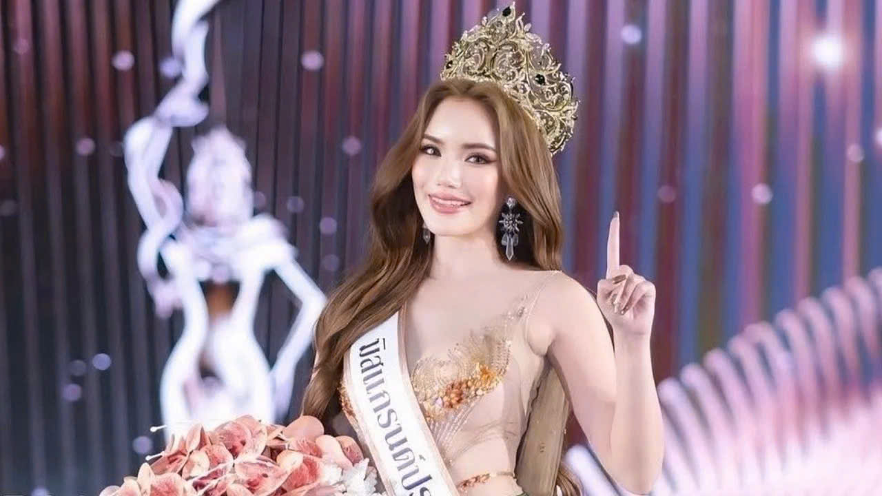 Hoa hậu Thái Lan bị tước vương miện chỉ sau một đêm đăng quang - ảnh 1