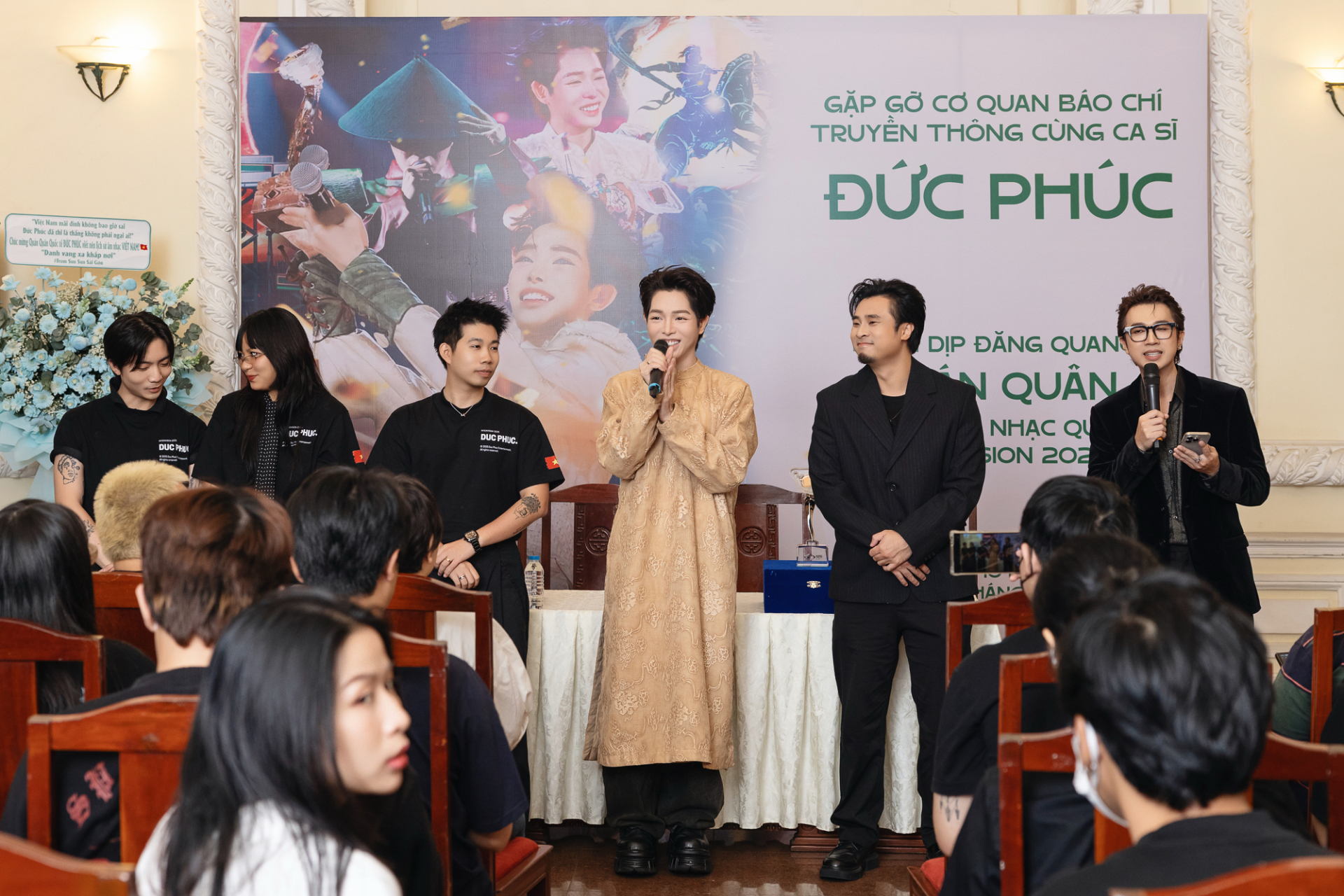 Đức Phúc lần đầu lên tiếng về ồn ào bị trang tin quốc tế quy chụp giới tính - ảnh 6