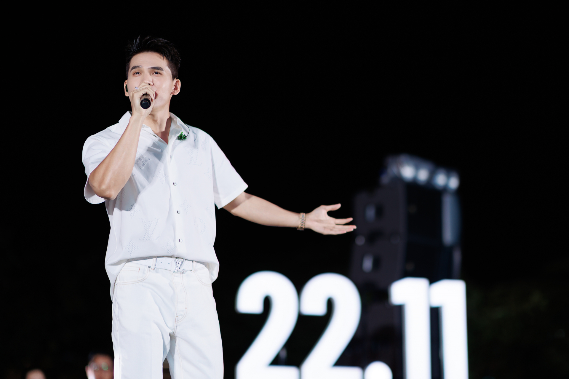 Quốc Thiên “chơi tất tay” để chuẩn bị cho Live Concert SKYNote đến thế này đây - ảnh 1