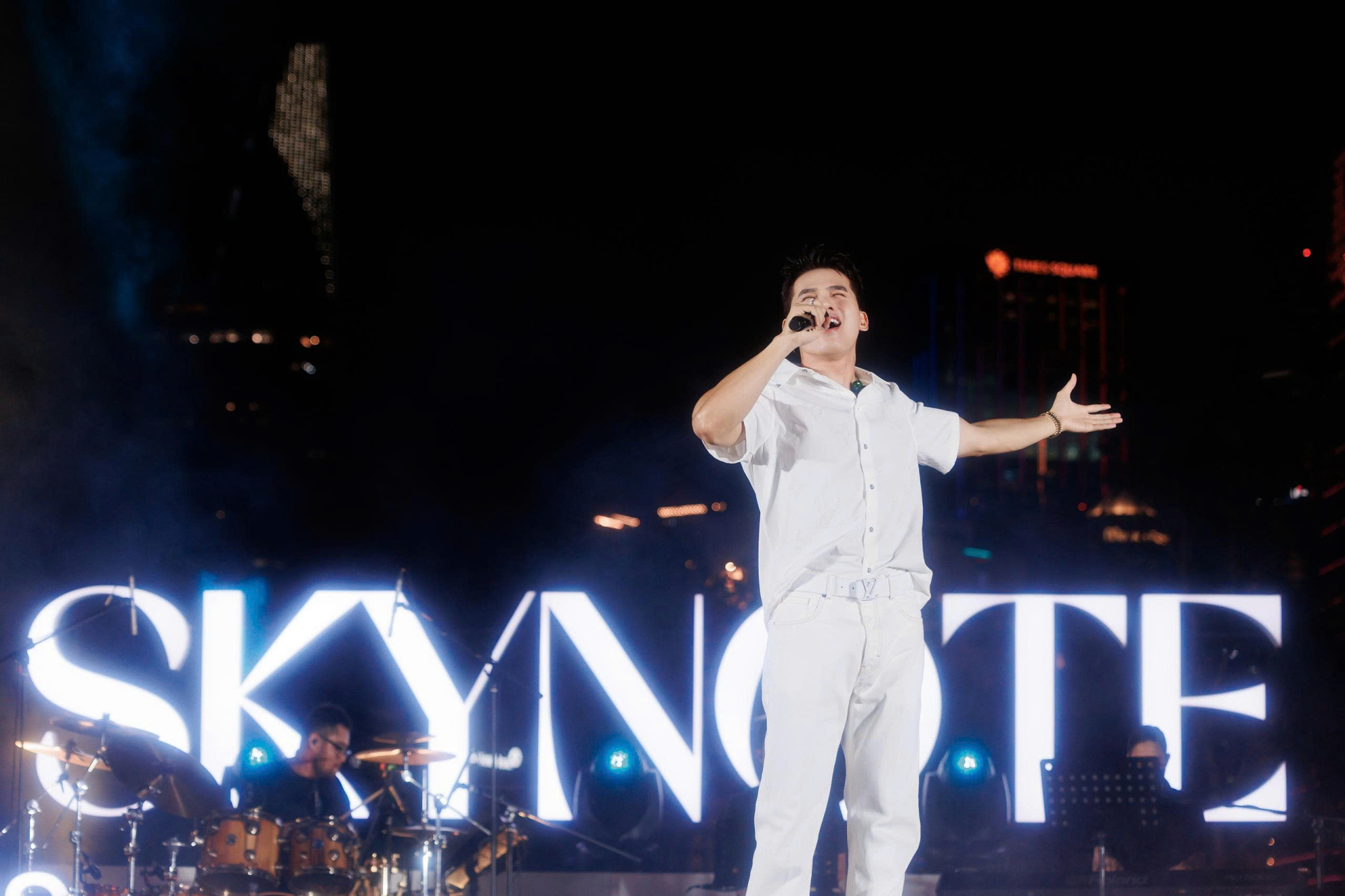 Quốc Thiên “chơi tất tay” để chuẩn bị cho Live Concert SKYNote đến thế này đây - ảnh 2