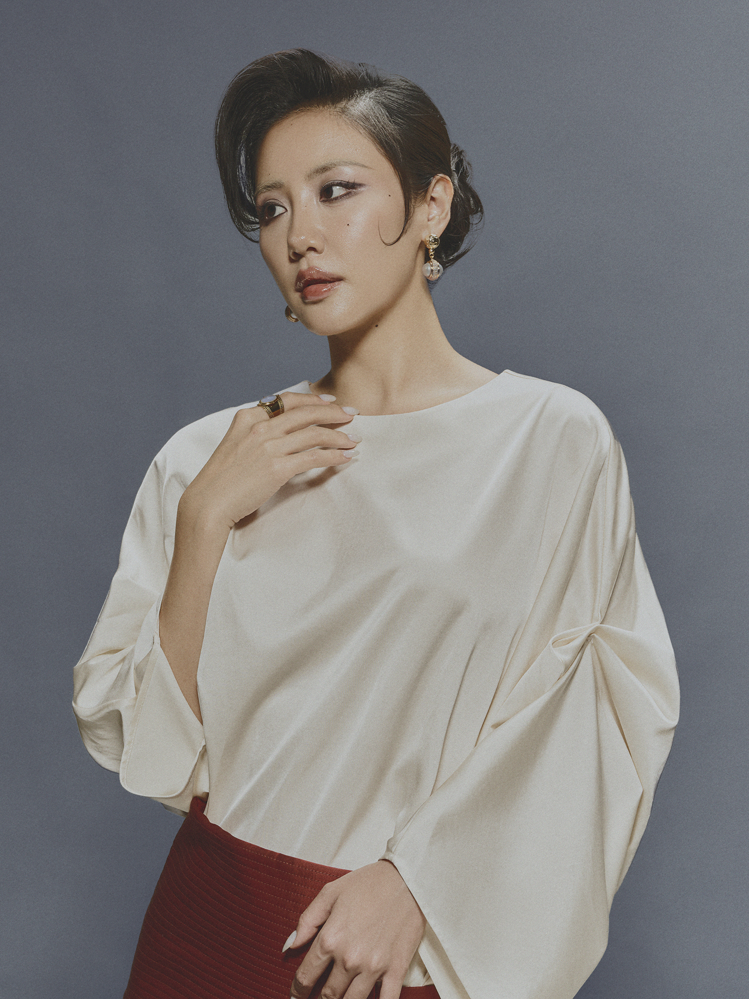 5 năm ra 3 album, Văn Mai Hương được fans khen là ca sĩ chăm chỉ nhất nhì showbiz Việt - ảnh 2