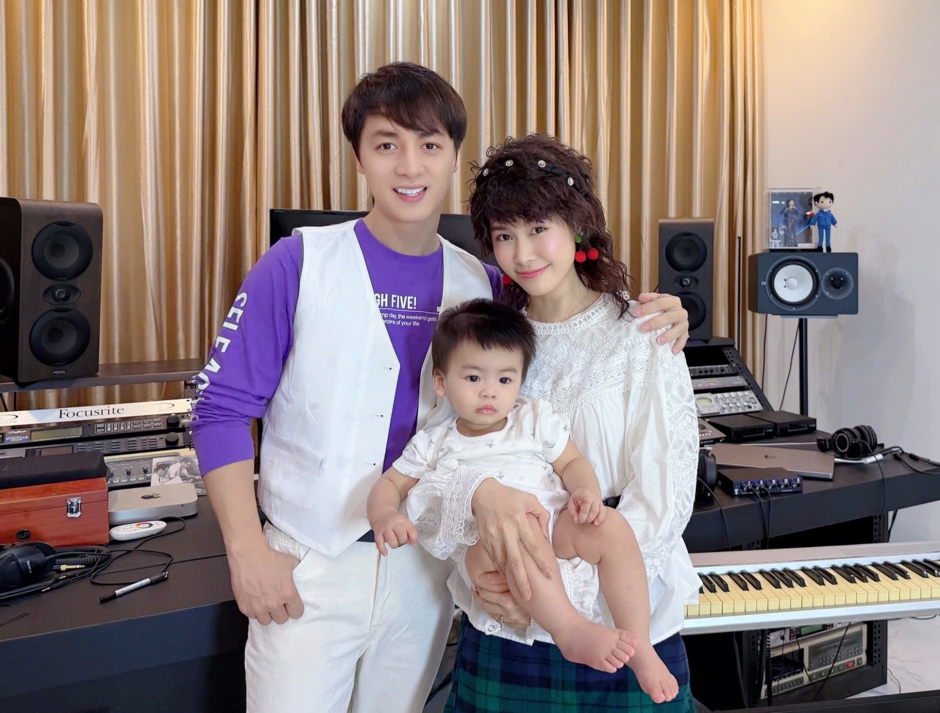 Vợ chồng Đăng Khôi cosplay chính mình 20 năm trước nhân kỷ niệm ngày cưới - ảnh 3