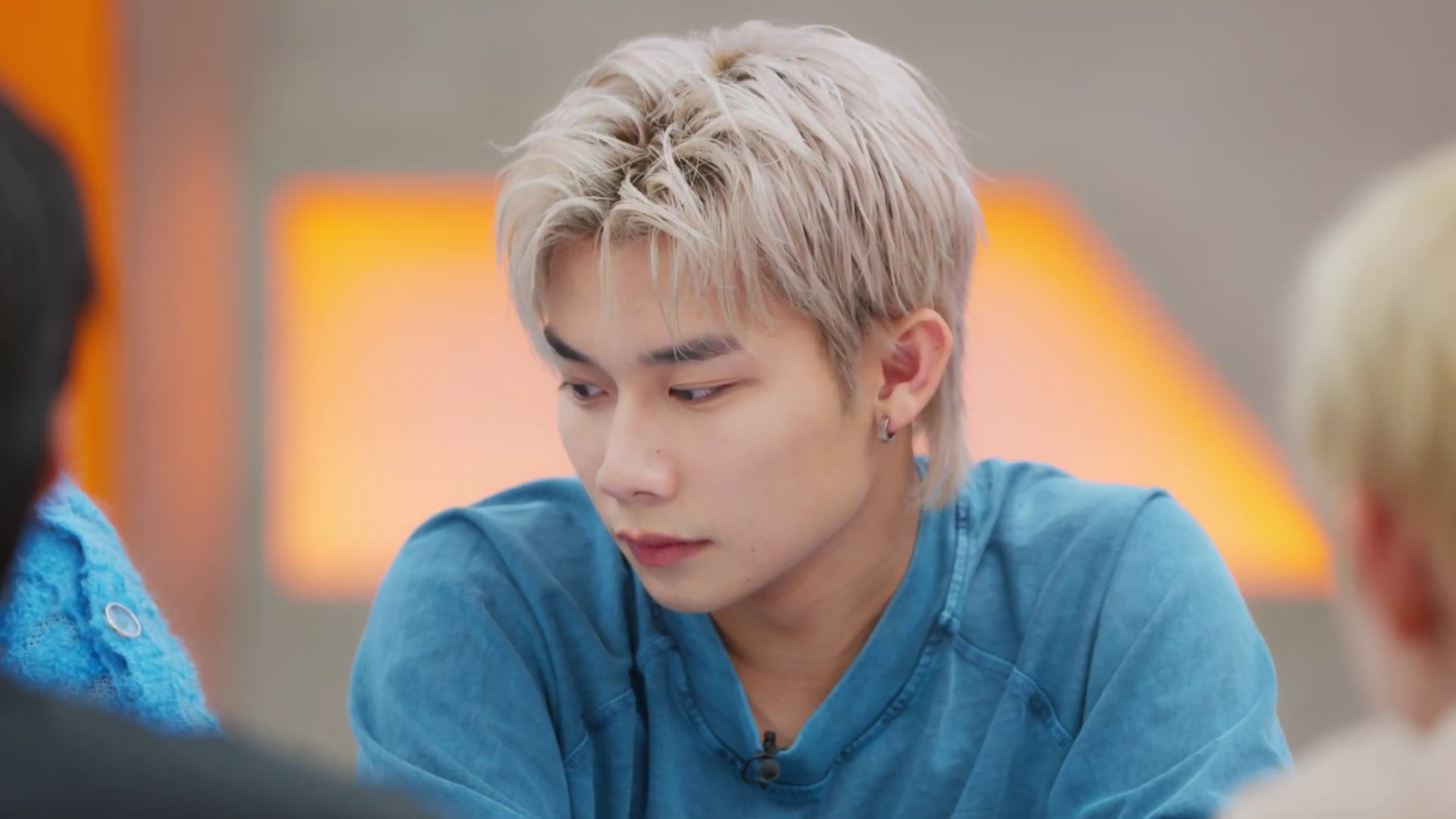 Long Hoàng, Đức Duy, Phúc Nguyên khoe trọn kỹ năng vocal với bản remake hit quốc dân “Khóc cùng em” - ảnh 1