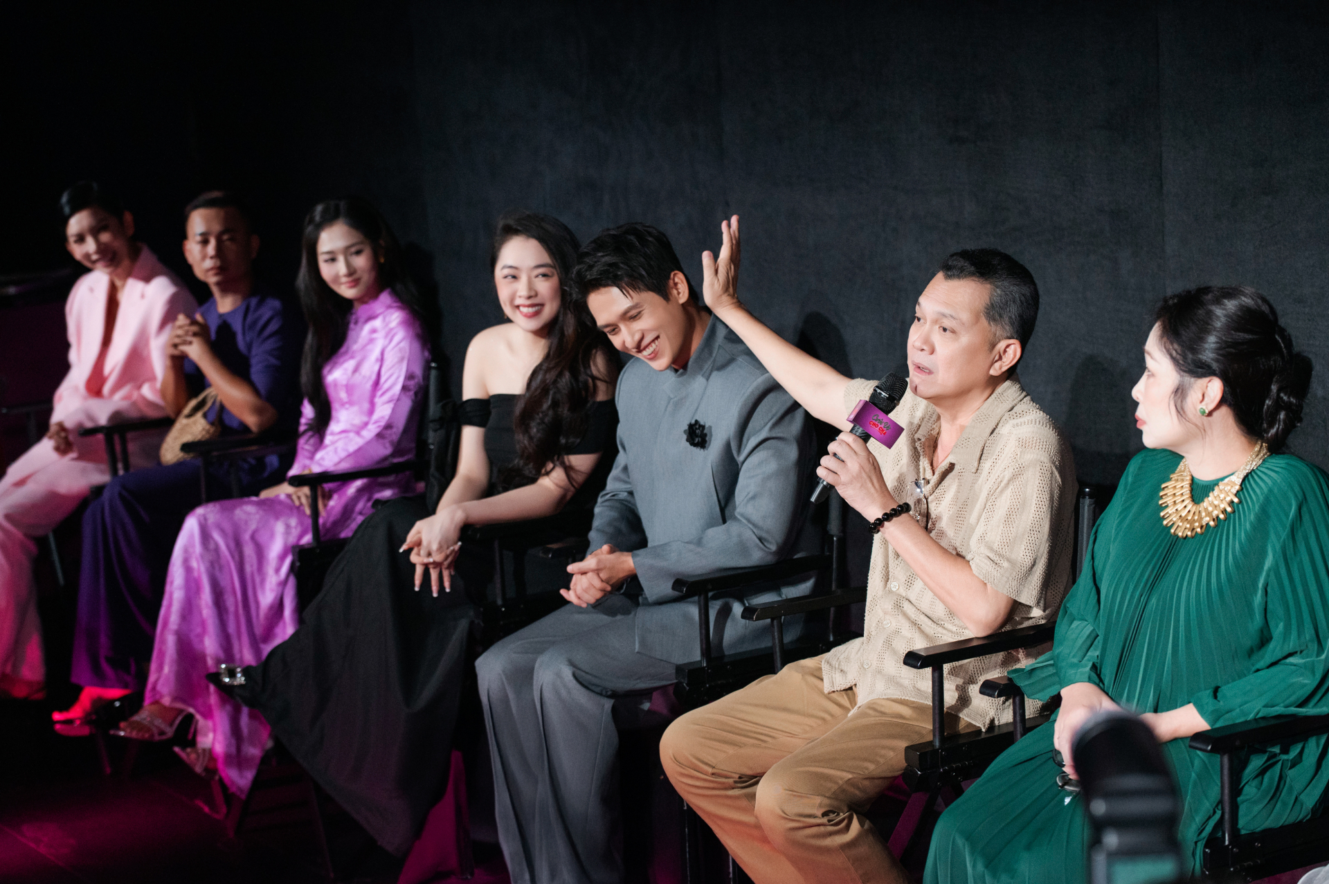 NSƯT Hữu Châu tiết lộ kỹ thuật khi diễn cảnh tát bạn diễn - ảnh 4