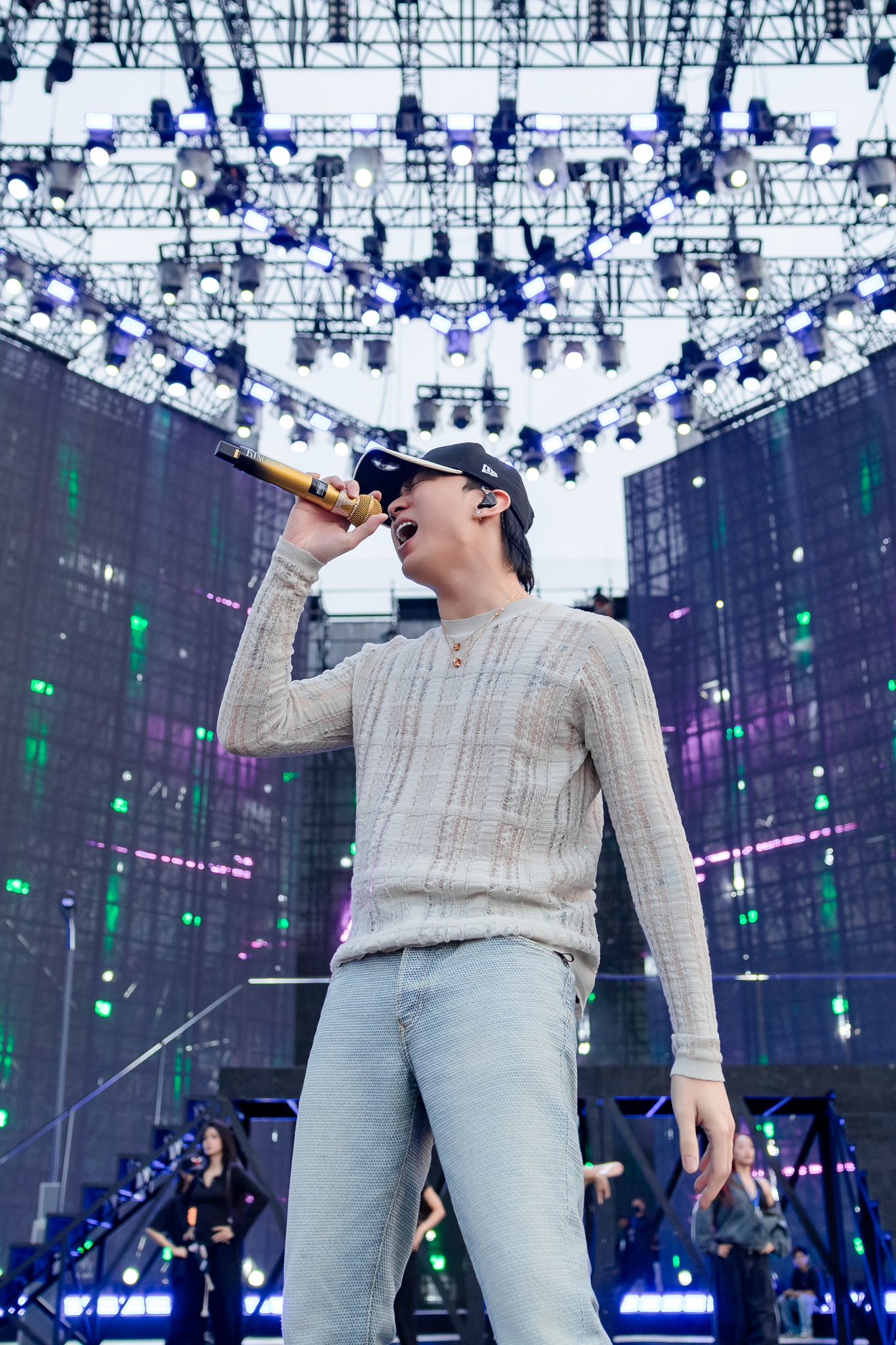 SOOBIN và SS Label ủng hộ 500 triệu đồng hỗ trợ đồng bào bị thiên tai trước thềm SOOBIN Live Concert: All-Rounder The Final. - ảnh 2