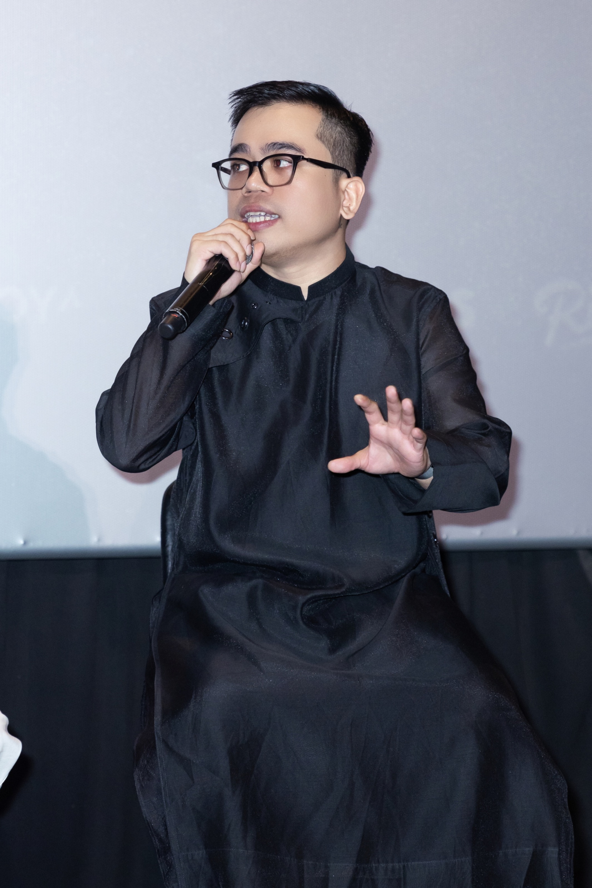 Chị Đẹp Bùi Lan Hương cảm thán điều hiếm có hội tụ trong MV 'Việt Nam tinh hoa' - ảnh 2