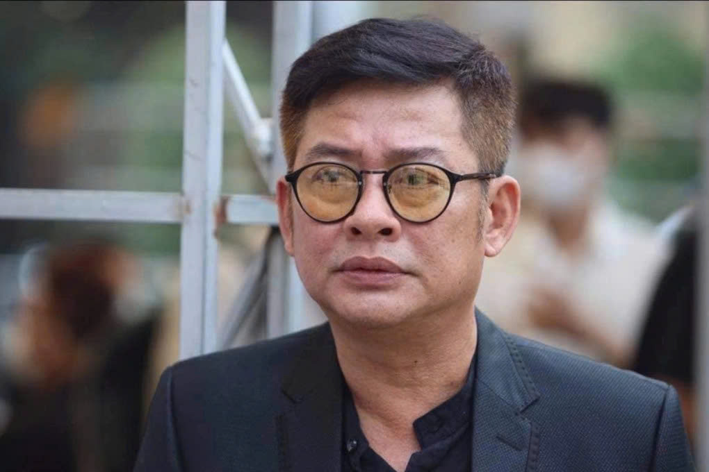 Nghệ sĩ Tấn Beo xúc động trong tiệc mừng thọ 60 tuổi, đón tin vui lên chức ông nội - ảnh 4