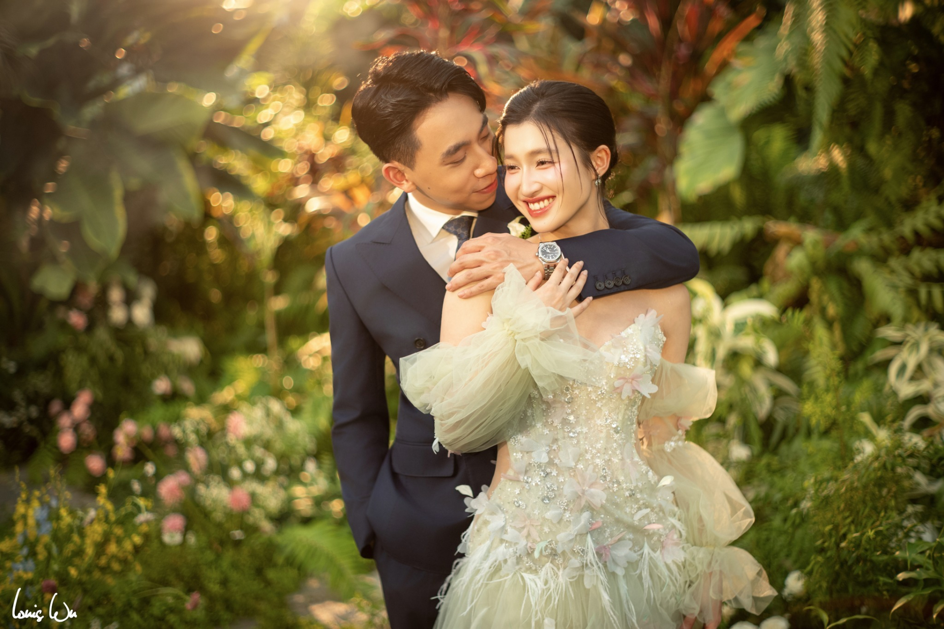 Hé lộ bộ ảnh cưới của Á hậu Phương Nhi và Minh Hoàng, nhan sắc cô dâu gây chú ý trong lễ gia tiên - ảnh 1