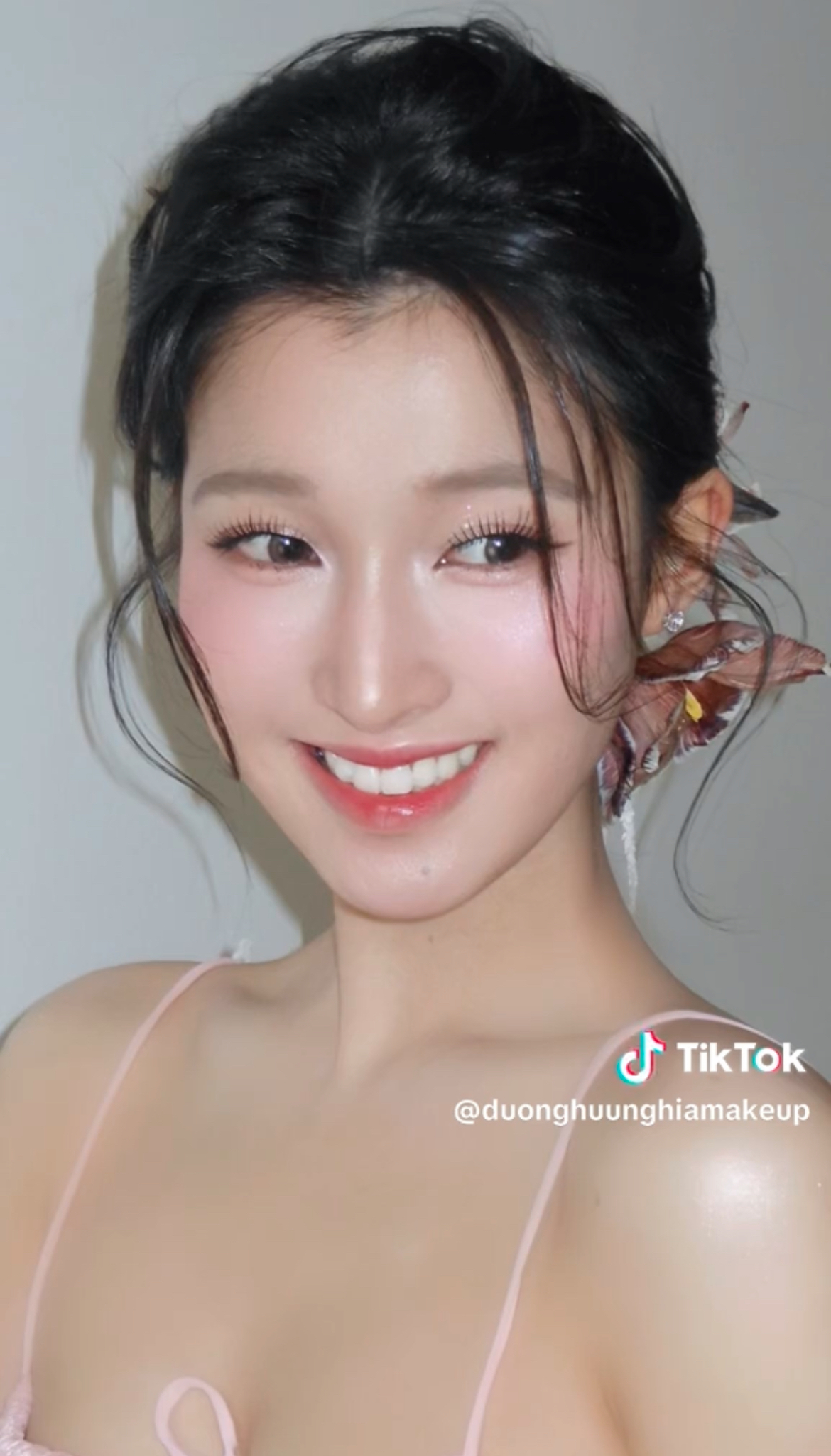 Hé lộ bộ ảnh cưới của Á hậu Phương Nhi và Minh Hoàng, nhan sắc cô dâu gây chú ý trong lễ gia tiên - ảnh 6