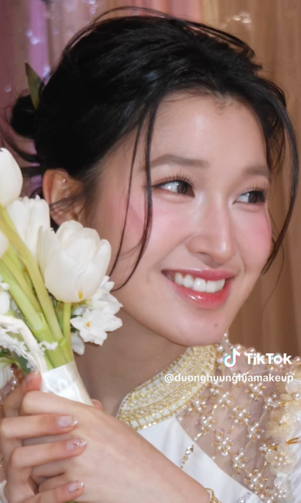 Hé lộ bộ ảnh cưới của Á hậu Phương Nhi và Minh Hoàng, nhan sắc cô dâu gây chú ý trong lễ gia tiên - ảnh 7